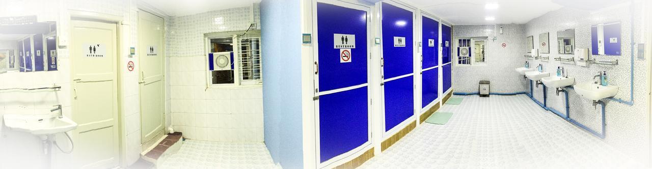 Htinn Yue Tann Hostel Rangum Exterior foto